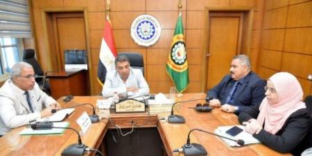 محافظ الدقهلية يعقد اجتماعا لبحث مشكلات المزارعين وتوفير الأسمدة - هرم مصر