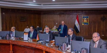 مجلس جامعة طنطا يناقش آليات دعم المبادرة الرئاسية "تحالف وتنمية" - هرم مصر