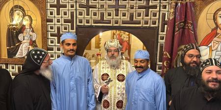 بمشاركة مجمع رهبان الدير .. قبول طالبي رهبنة بدير "الشايب" | صور - هرم مصر