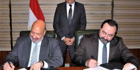 وزير الطيران يشهد توقيع بروتوكولات تعاون تدريبي بين شركة ”إير كايرو” وكل من الأكاديمية المصرية لعلوم الطيران وأكاديمية مصر للطيران للتدريب. - هرم مصر