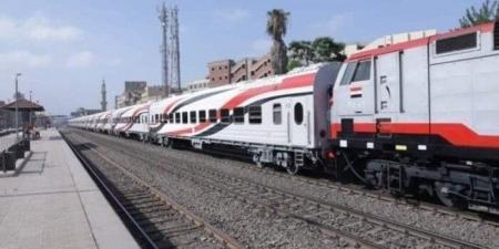 «المكيفة والروسي وتالجو».. مواعيد قطارات الصعيد والإسكندرية اليوم الجمعة 4-7-2025 - هرم مصر