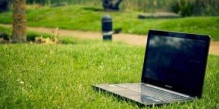 إزاى تختار لاب توب مناسب من غير ما تدفع زيادة؟ - هرم مصر
