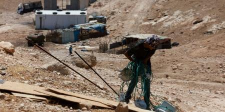 مستوطنون يجبرون 500 عائلة فلسطينية قرب أريحا على الرحيل - هرم مصر