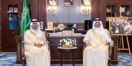 محافظ الأحساء ووزير البلديات والإسكان يبحثان الخطط الإستراتيجية والمشاريع المستقبلية للمحافظة - هرم مصر