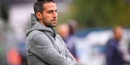 الهدوم واسعة عليه .. عبدالحميد حسن ينتقد فيديو تقديم مدرب الزمالك - هرم مصر