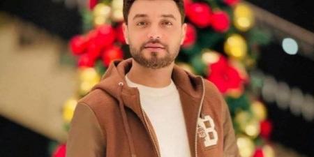 أبرزهم سعد الصغير ومحمود الليثي .. نجوم الفن فى عزاء المطرب أحمد عامر - هرم مصر
