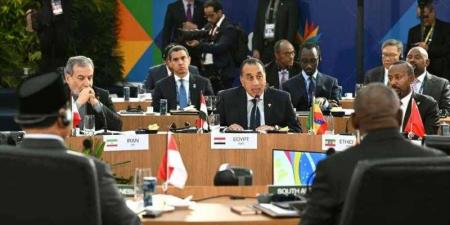 مدبولي: توفير التمويل الميسّر ونقل التكنولوجيا إلى الدول النامية يعد شرطًا أساسيًا لتحقيق التنمية المستدامة والقضاء على الفقر - هرم مصر