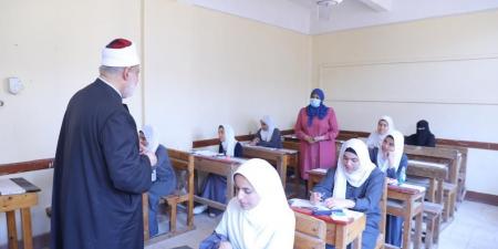 انتظام امتحانات القسم العلمي بالثانوية الأزهرية بشمال سيناء - هرم مصر