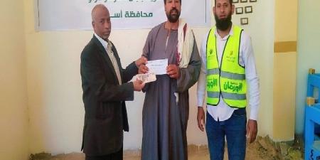 «الأورمان» تسلّم 10 مشروعات تنموية للأسر الأولى بالرعاية بقرية بنبان في أسوان - هرم مصر