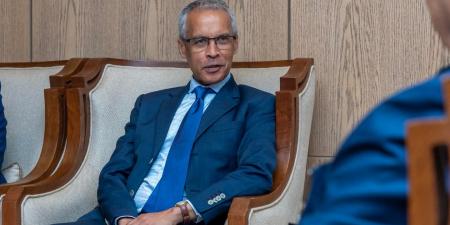 المشير حفتر يبحث مع السفير الفرنسي الأزمة الليبية ودور باريس في مشاريع الإعمار - هرم مصر
