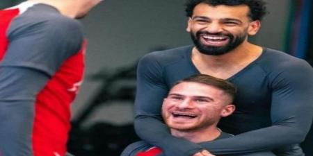 نجم ليفربول يتغني بـ محمد صلاح أفضل محترف رأيته في حياتي #ماك_أليستر #ليفربول #صلاح - هرم مصر