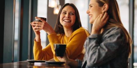 4 أبراج لازم تبدأ يومها بفنجان قهوة.. عشان تعرف تتعامل مع اللى حواليها - هرم مصر