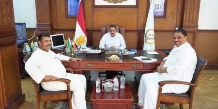 محافظ مطروح يبحث مع "المصريين الأحرار" تلبية المطالب الجماهيرية - هرم مصر