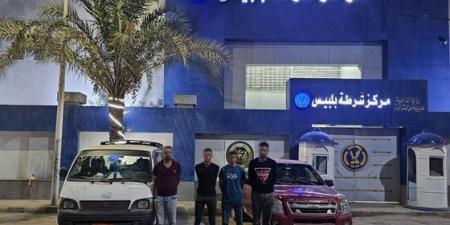 على طريقة فتيات طريق الواحات.. مطاردة بين سيارة ميكروباص ونقل لمعاكسة فتاة بالشرقية - هرم مصر