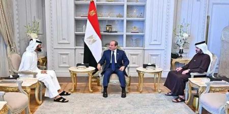 الرئيس السيسي يستقبل قائد الحرس الملكي بمملكة البحرين وقائد العمليات الخاصة بالمملكة - هرم مصر