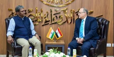 رئيس هيئة الدواء المصرية يجتمع مع سفير الهند بالقاهرة لبحث آليات تعزيز التعاون الدوائي ودعم تطوير المنظومة الدوائية - هرم مصر