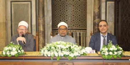 وكيل الأزهر ووزير الثقافة يكرمان الفائزين في مسابقة ثقافة بلادي |صور - هرم مصر