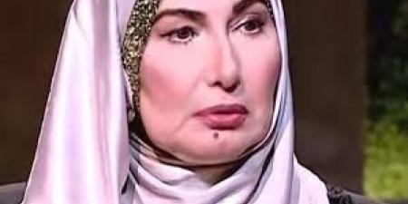 جميلة عزيز توثق معركتها الصحية.. استمرار علاج السرطان وتهديد قطع شبكية العين لبصرها - هرم مصر