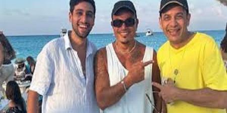 مصطفى قمر لـ عمرو دياب بعمل غنوة ليك مخصوص اسمها قمر قمرين - هرم مصر
