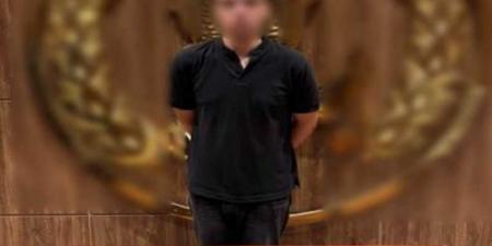 ضبط عامل بأحد الكافيهات بالقاهرة لقيامه بوضع هاتف المحمول داخل دورة مياه السيدات - هرم مصر