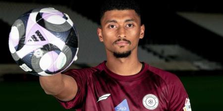 الشباب السعودى يواصل صفقاته الناجحة ويعلن التعاقد مع حارس النصر - هرم مصر