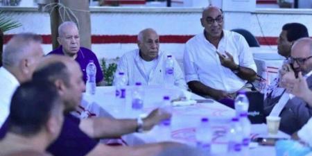 أساطير ورموز الزمالك يناشدون القيادة السياسية بإعادة النظر في قرار سحب أرض أكتوبر - هرم مصر