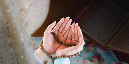 هل يستجاب دعاء الأم على أولادها وقت الغضب؟.. أمين الفتوى يجيب - هرم مصر