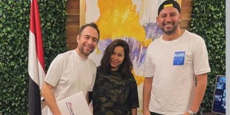 قديمة ولا جديدة.. حقيقة صورة شيرين وحسام حبيب داخل محل أثاث - هرم مصر