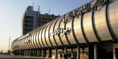 مصدر أمني يكشف حقيقة سماع صوت فرقعة بموقف ملحق بمطار القاهرة - هرم مصر