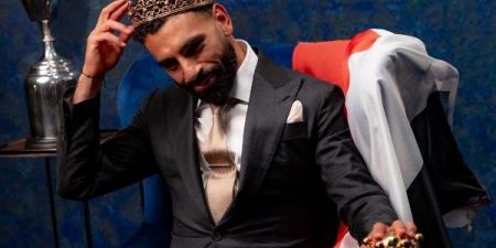 الملك المصري يتربع على العرش.. ليفربول يحتفي بـ محمد صلاح - هرم مصر