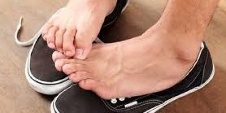 بريانكا شوبرا تكشف سر العناية بقدميها.. فوائد غير متوقعة لفرك الثوم على الجلد - هرم مصر