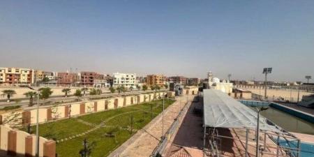 مدرستان ومركز شباب ووحدات سكنية وحضانة.. ماذا يحدث في قنا الجديدة؟ - هرم مصر