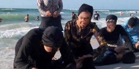 لحظة انتشال الفتيات الغريقات في شاطئ أبو تلات بالإسكندرية.. صور تنشر لأول مرة - هرم مصر