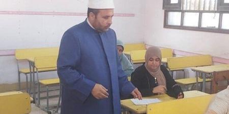 رئيس منطقة بورسعيد الأزهرية يتابع أعمال امتحانات الدور الثاني للشهادة الثانوية - هرم مصر