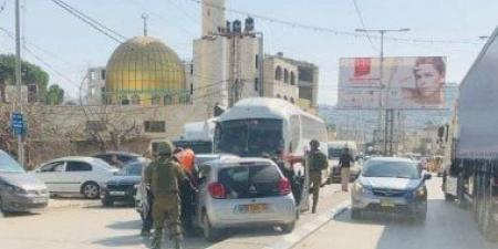 مستوطنون يهاجمون قرية سوسيا الفلسطينية.. وقوات الاحتلال تعتقل عدد من الأهالي - هرم مصر