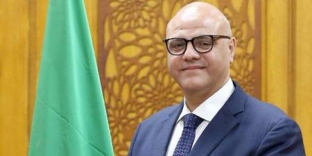 تكدس القمامة في شارع أحمد عرابي بمنطقة شبرا الخيمة.. رد حاسم من محافظة القليوبية - هرم مصر