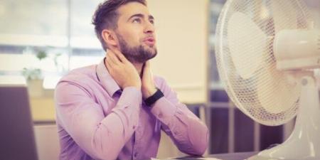 مع ارتفاع درجات الحرارة.. مخاطر الجلوس أمام المراوح والتكييفات - هرم مصر