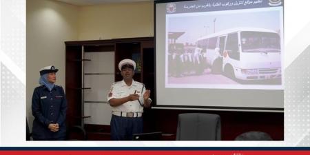 المرور: محاضرات توعوية لسائقي نقل الطلبة وتأكيد على أهمية عدم التعاقد مع غير المرخصين - هرم مصر