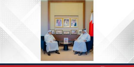 سمو الشيخ عيسى بن سلمان بن حمد يستقبل رئيس جهاز الخدمة المدنية - هرم مصر