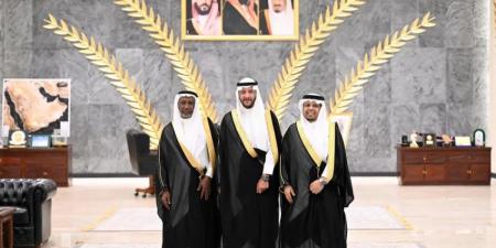الأمير سعود بن نهار يستقبل مدير مطار الطائف الدولي المعين حديثًا - هرم مصر