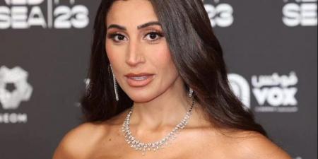 بالأسماء.. قائمة أبطال فيلم طلقني بطولة كريم محمود عبدالعزيز ودينا الشربيني - هرم مصر