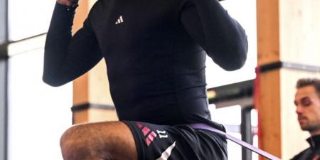 محمد صلاح يستعرض لياقته البدنيه من الجيم - هرم مصر