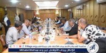 سكرتير عام مساعد قنا يناقش الخطة العاجلة للسكان بأبوتشت - هرم مصر