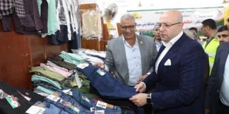 محافظ بني سويف يفتتح المعرض السنوي لتوزيع الزي المدرسي على أبناء الأسر الأولى بالرعاية - هرم مصر