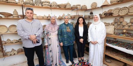 المستشارة أمل عمار تتفقد مركز التكوين المهني وتزور الوحدة المحلية بشلاتين - هرم مصر