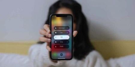 لإجازة ممتعة.. فعل ميزة منع إزعاجات الهاتف بهذه الطريقة - هرم مصر