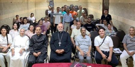 الأنبا توماس يشارك في مؤتمر دار القديس جيروم لشعب كنيسة مارجرجس بمنسافيس - هرم مصر