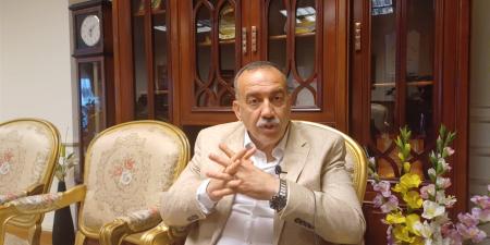 محافظ أسيوط يعلن فتح باب التقديم لترخيص 55 سيارة ميكروباص - هرم مصر