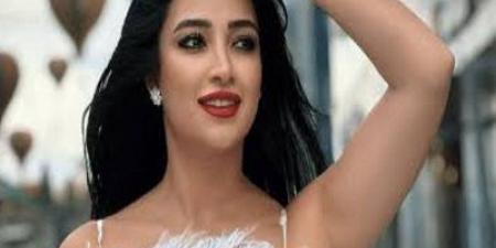 "قسمة العدل" يجمع دعاء حكم وإيمان العاصى - هرم مصر