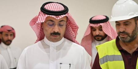 أمين الطائف يتفقد التجهيزات المتقدمة لغرفة الطوارئ والأزمات بالمبنى الجديد - هرم مصر